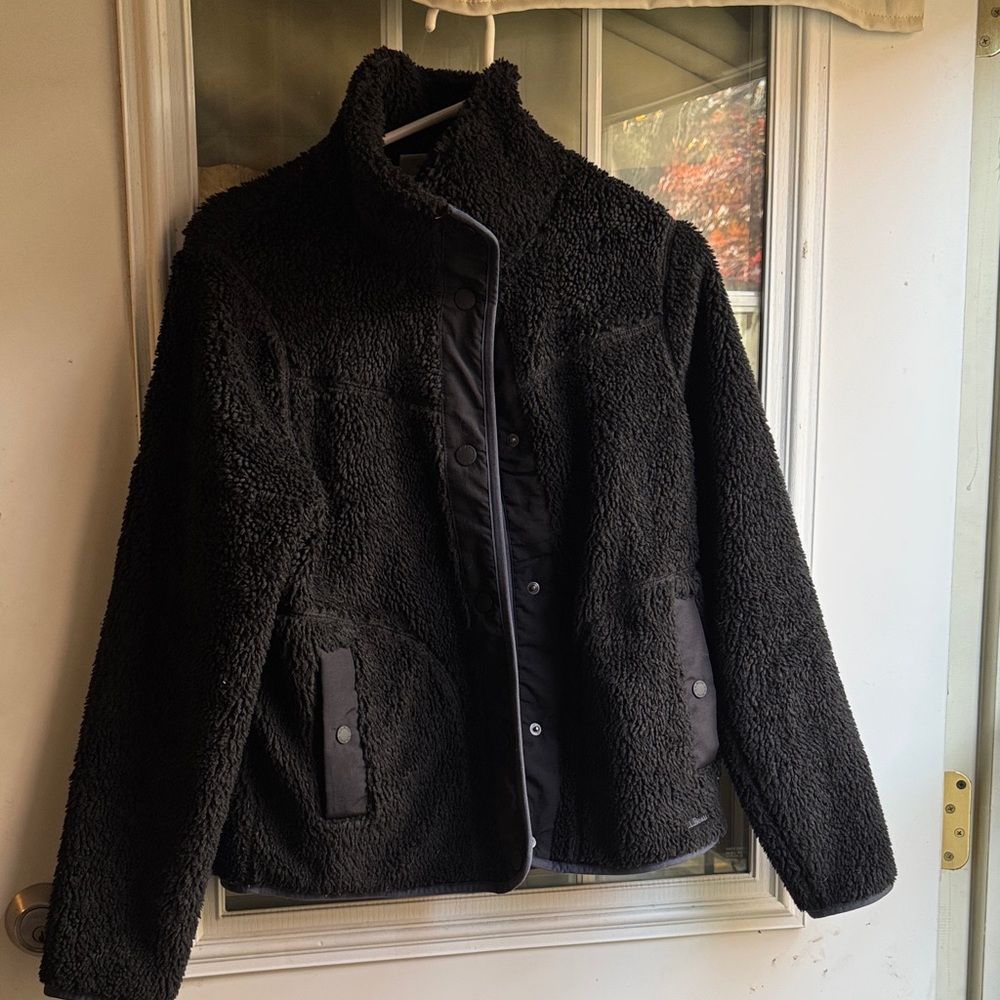 Women’s LLbean Cozy Black Fleece Jacket